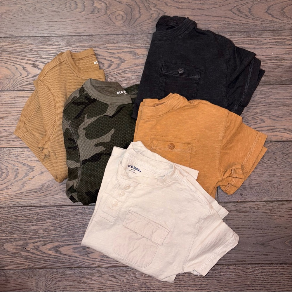 Old Navy Boys tee bundle size 6/7
